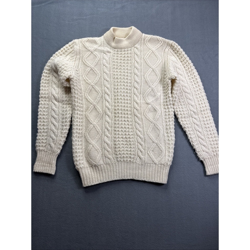 Mantessa 100% wool Mock Neck Fisherman Sweater Vintage sz M Hong Kong Cable Knit